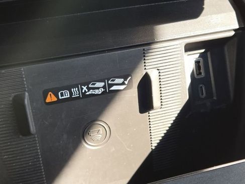 Used 2025 GMC Hummer EV 3X w/ Extreme Off-Road Package image 9