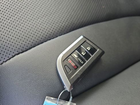 Used 2023 Acura MDX SH-AWD w/ Technology Package image 38