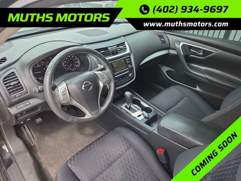 Used 2017 Nissan Altima 2.5 SV FWD image 3