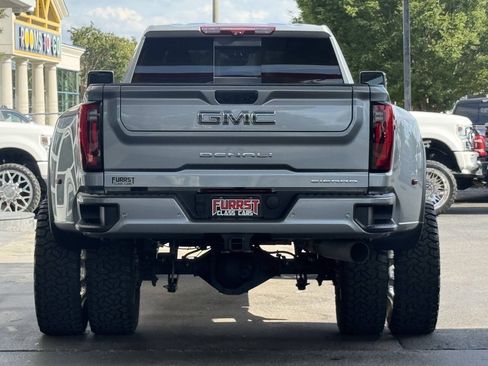 Used 2024 GMC Sierra 3500 Denali Ultimate AWD/4WD image 4