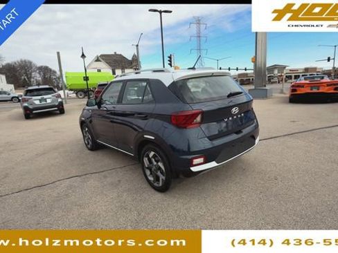 Used 2025 Hyundai Venue Limited image 6