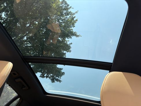 Certified 2024 Volvo XC90 B6 Ultimate AWD/4WD image 28