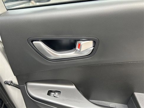 Used 2023 Hyundai Kona SEL w/ Convenience Package image 21