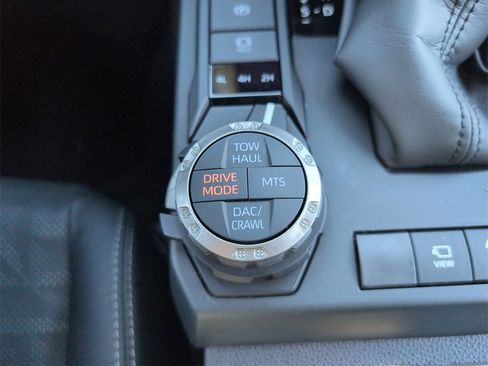 Used 2025 Toyota 4Runner TRD Off-Road Premium image 25