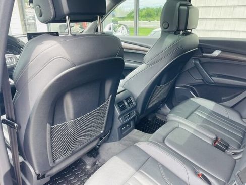 Used 2023 Audi Q5 2.0T Premium w/ Convenience Package AWD/4WD image 14