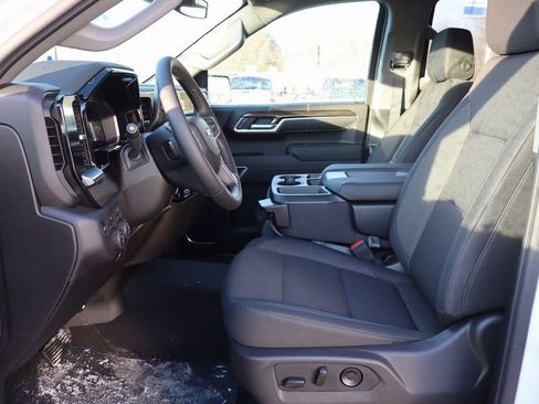 New 2026 Chevrolet Silverado 1500 LT image 4