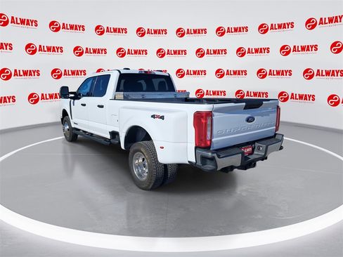 Used 2023 Ford F350 XLT image 6