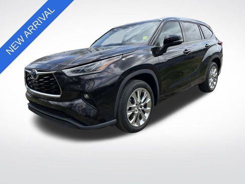 Used 2020 Toyota Highlander Limited image 7