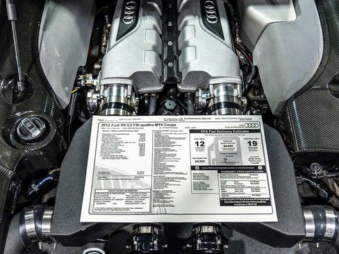 Used 2012 Audi R8 V10 image 70
