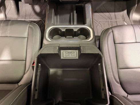 Used 2022 Chevrolet Silverado 1500 High Country image 23