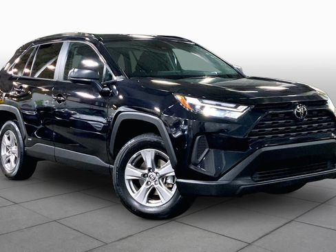 Certified 2025 Toyota RAV4 LE AWD/4WD image 2