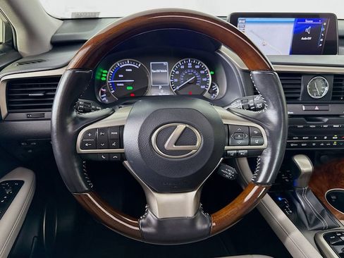 Used 2018 Lexus RX 450hL Premium image 11