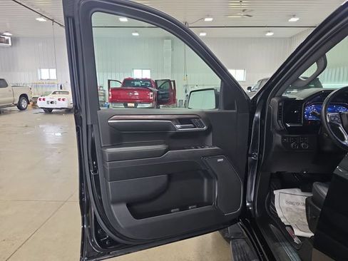 Used 2024 Chevrolet Silverado 1500 LTZ AWD/4WD image 23