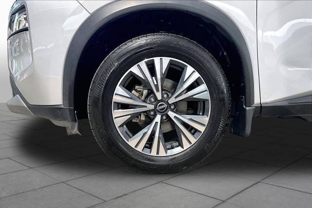 Certified 2023 Nissan Rogue SV FWD image 11