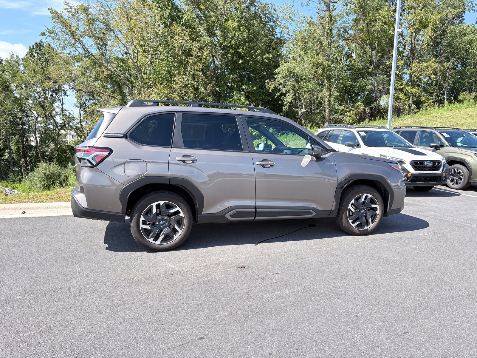 Used 2025 Subaru Forester Limited w/ Popular Package AWD/4WD image 8