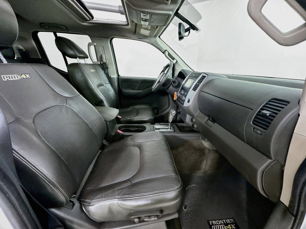 Used 2013 Nissan Frontier PRO-4X w/ Pro-4x Luxury Pkg AWD/4WD image 33