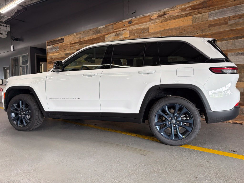 New 2026 Jeep Grand Cherokee Limited AWD/4WD image 19