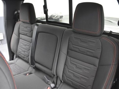 New 2026 Nissan Frontier PRO-4X w/ Pro-4x Convenience Package image 17