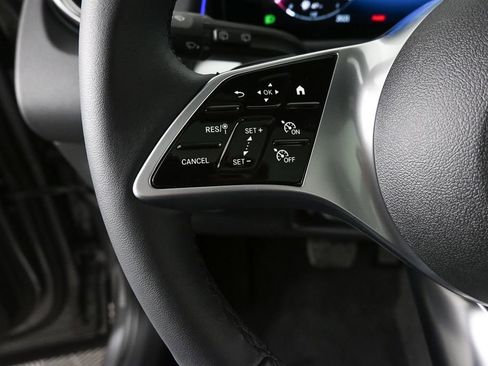 New 2026 Mercedes-Benz GLB 250 image 9