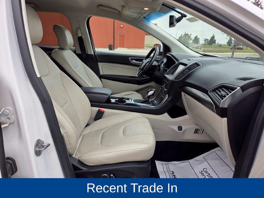 Used 2015 Ford Edge Titanium FWD image 30