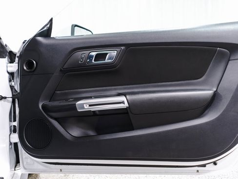 Used 2015 Ford Mustang Coupe w/ Equipment Group 051A image 29