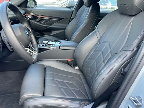 Certified 2025 BMW i5 xDrive40 w/ M Sport Package AWD/4WD image 6