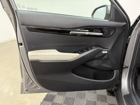 Used 2023 Kia Seltos SX w/ SX Sunroof Package image 8