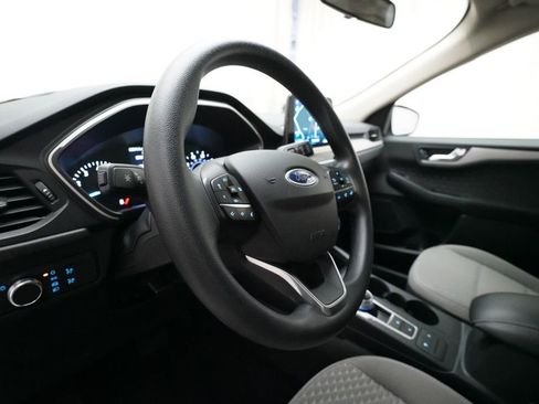 Used 2020 Ford Escape SE image 8