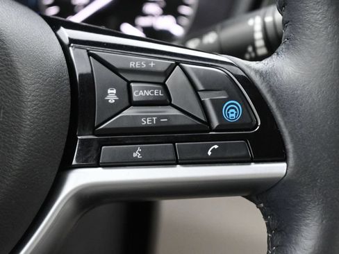 Used 2023 Nissan Altima 2.5 SV w/ SV Premium Package FWD image 7