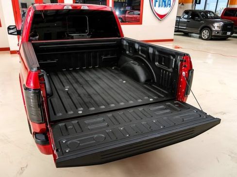 Used 2020 Ford F150 XLT w/ Equipment Group 302A Luxury AWD/4WD image 9