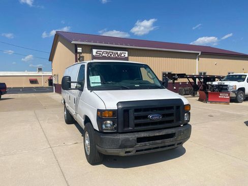 Used 2011 Ford E-350 and Econoline 350 Extended Super Duty image 10