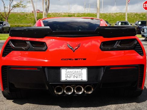 Used 2019 Chevrolet Corvette Grand Sport w/ Carbon Flash Badge Package RWD image 9