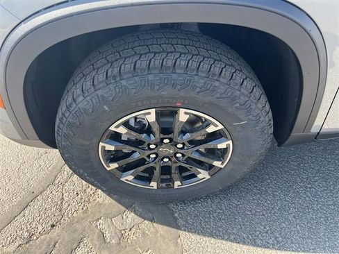 Used 2026 Chevrolet Traverse Z71 w/ Enhanced Driving Package image 7