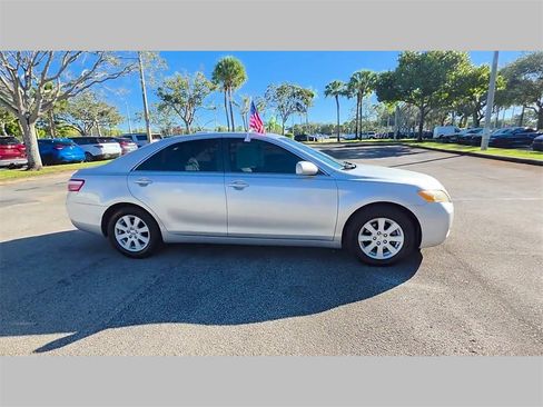 Used 2009 Toyota Camry image 29