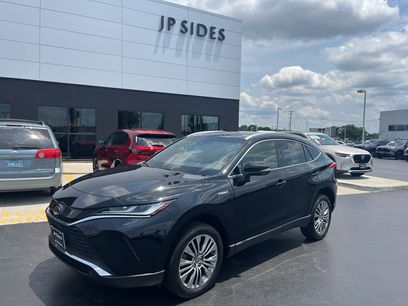 Used 2021 Toyota Venza XLE w/ Softex Package