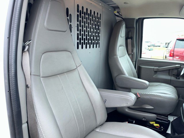 Used 2025 Chevrolet Express 2500 w/ Driver Convenience Package RWD image 31