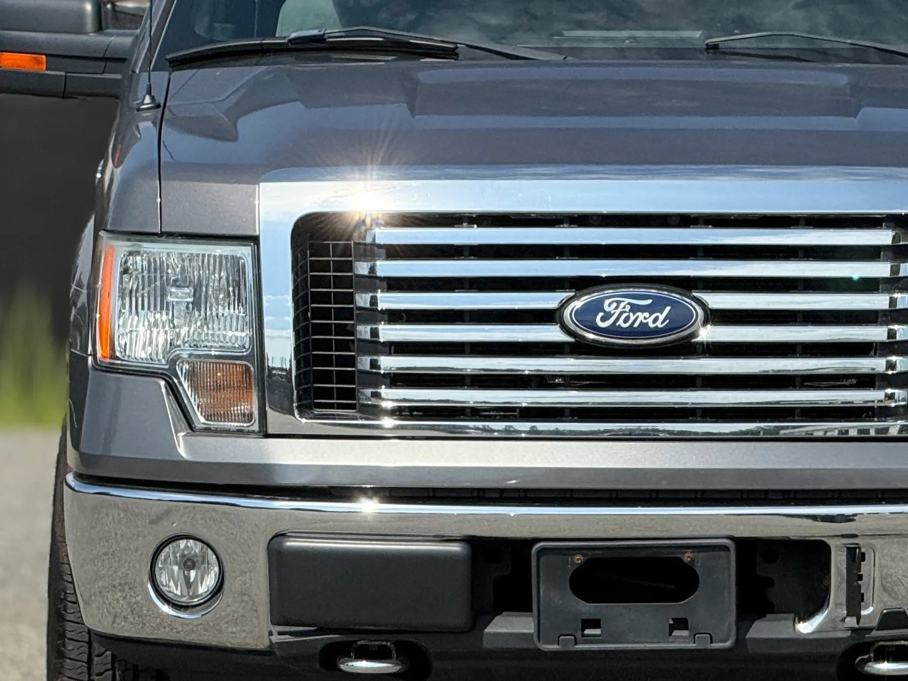 Used 2011 Ford F150 XLT w/ XLT Chrome Pkg AWD/4WD image 11