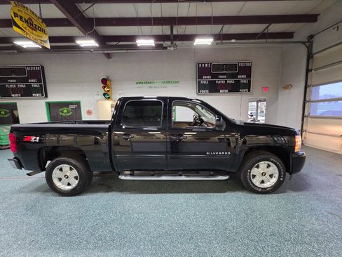 Used 2013 Chevrolet Silverado 1500 LTZ w/ LTZ Plus Package image 5