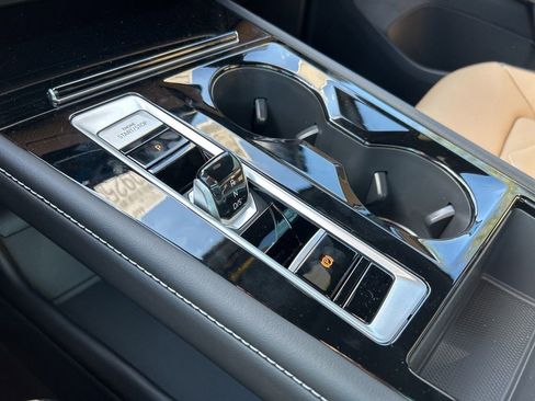 New 2026 Volkswagen Atlas Cross Sport SE image 37