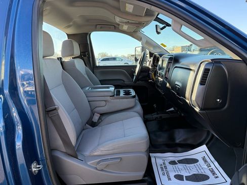 Used 2019 Chevrolet Silverado 3500 W/T w/ WT Convenience Package image 17