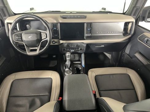 Used 2023 Ford Bronco Wildtrak image 40