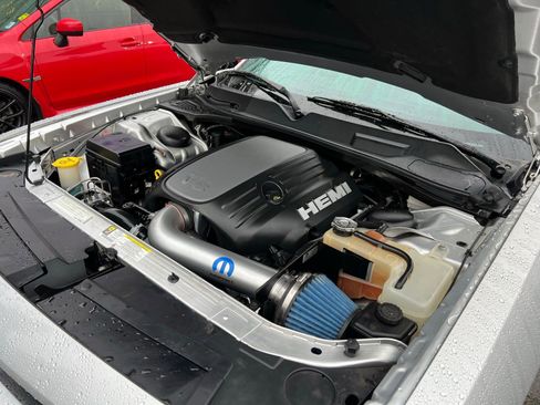 Used 2010 Dodge Challenger R/T image 24