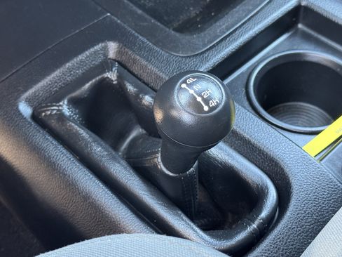 Used 2015 RAM 3500 Tradesman w/ Chrome Appearance Group image 11