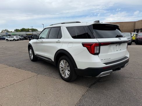 Used 2025 Ford Explorer Platinum w/ LUX Leather Package AWD/4WD image 6