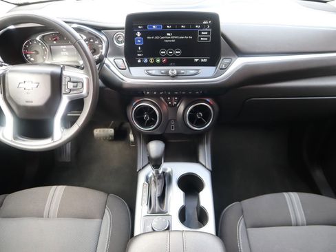 Used 2023 Chevrolet Blazer LT image 39