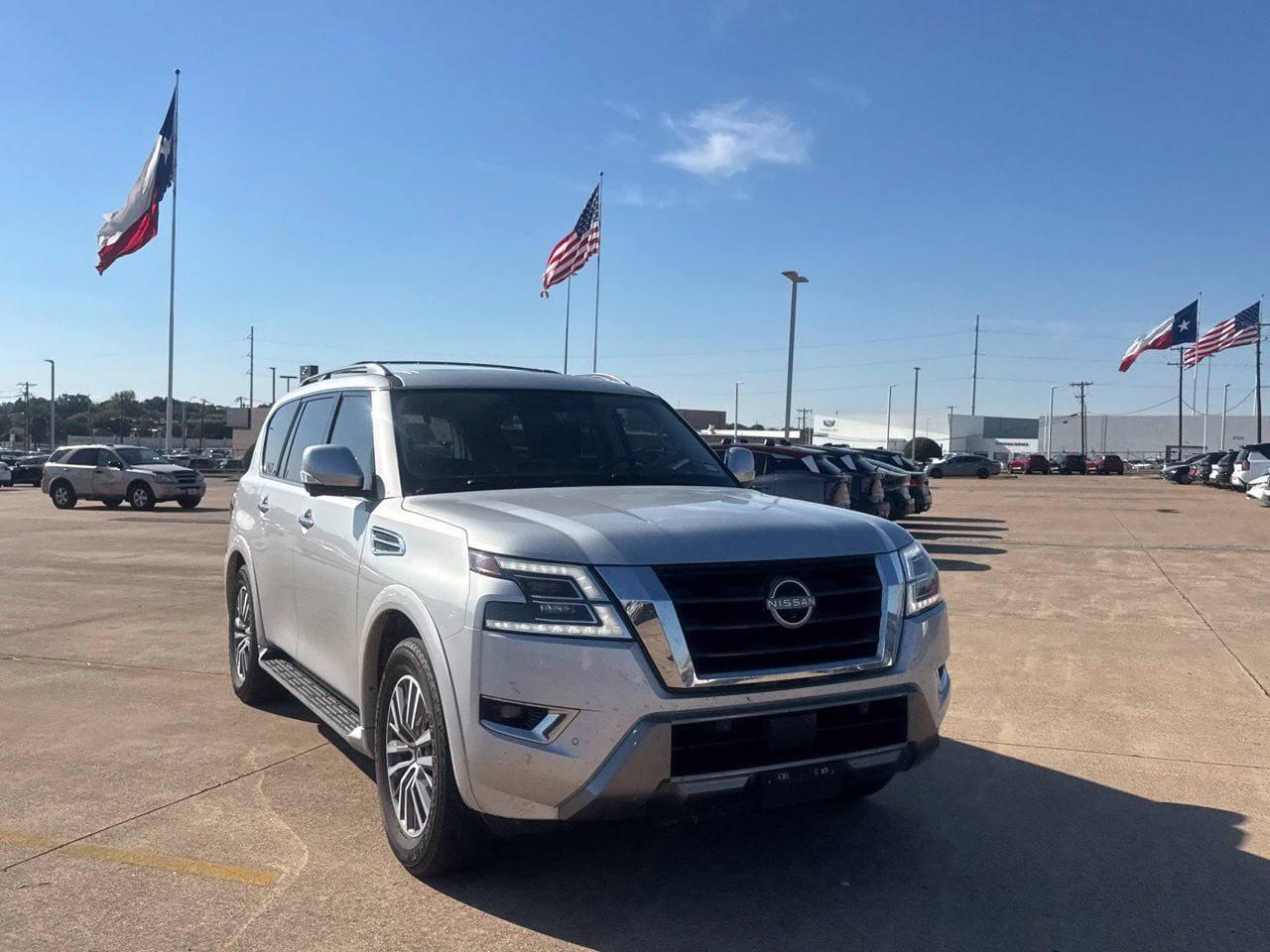 Certified 2023 Nissan Armada SL w/ Captain's Chairs Package AWD/4WD image 3