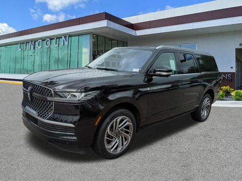 New 2025 Lincoln Navigator L Reserve AWD/4WD image 8
