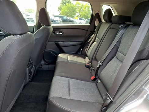 Used 2024 Nissan Rogue SV AWD/4WD image 10
