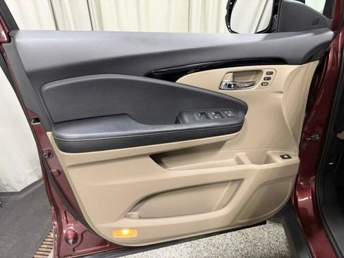 Used 2017 Honda Ridgeline RTL-E image 18