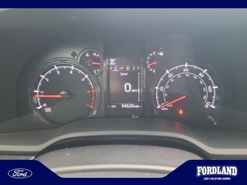 Used 2023 Toyota 4Runner SR5 Premium w/ SR5 Premium Package AWD/4WD image 11